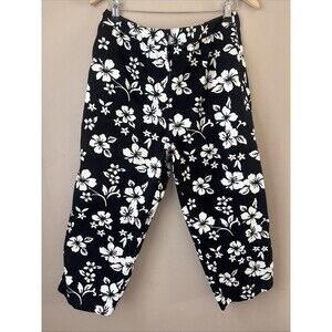 Susquehanna Trail Outfitters Women’s Capri Pants Black White Floral Size 12